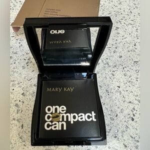 New Mary Kay Mini Compact